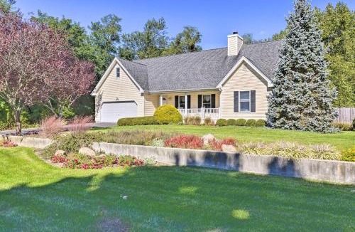 Jamesport House | < 1 Mi to Beach: Luxury North Fork Retreat w/Deck