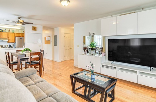 Worcester Apartment | 1 Mi to Downtown & Palladium: Worcester Getaway!