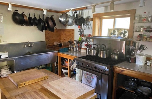 Greensboro Bend House | 100+ Acres and Renovated Barn for Retreats, Small Weddings, Large Groups