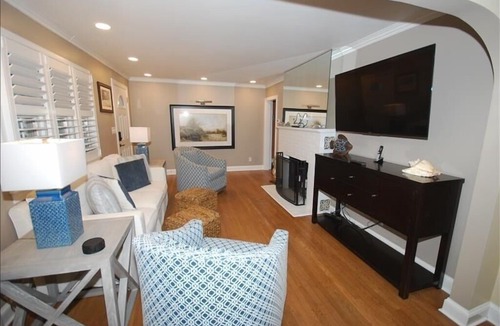 South Rehoboth House | 103 Rodney St - Seven Bedroom House, Sleeps 18