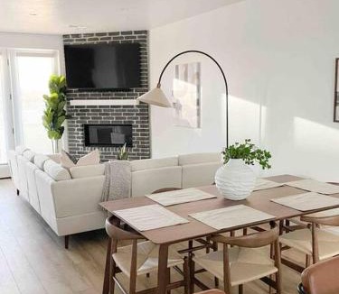 Central Business District Apartment | 107 Downtown