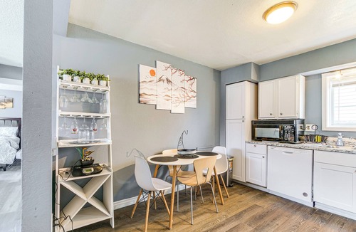 Fairview Apartment | 11 Mi to Kincaid Park: Convenient + Cozy Apt!
