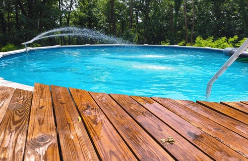 Langley House | 12:21 r.v. private lot swim at own risk pool!