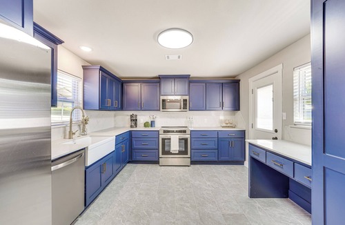 Springdale House | 12 Mi to Dtwn Fayetteville: Home w/Fire Pit!