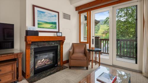 Stowe Area Resort | 1234 Lodge At Spruce Peak Ski In Ski In Ski Out King Studio By Stowe Mountain Rentals