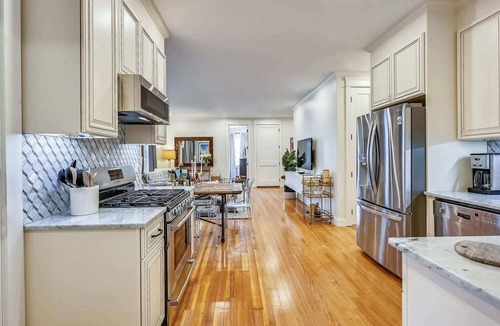 Forest Hills - Woodbourne Condo | 15BR Boston Entire Building | 3 Living Spaces