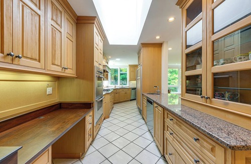 Weston Apartment | 18 Mi to Boston - Stylish Unit in Upscale Enclave!