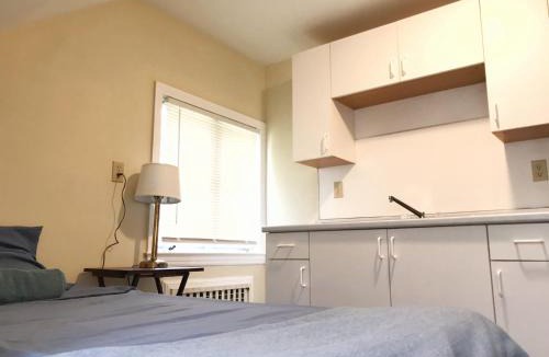 Waterbury House | 1950s Charm In The Heart Of Waterbury
