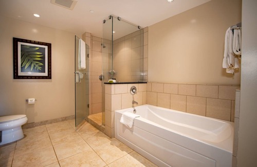 Honokowai Hotel | 1BR Resort View with Den at Honua Kai Resort & Spa, Full Kitchen, Private Lanai