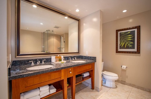 Honokowai Hotel | 1BR Resort View with Den at Honua Kai Resort & Spa, Full Kitchen, Private Lanai