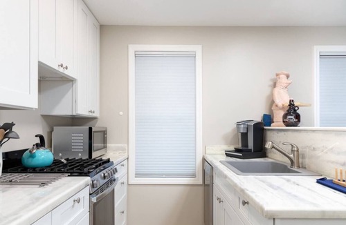 Thomas House | 1BR Tiny Home in Thomas, NR Purple Fiddle