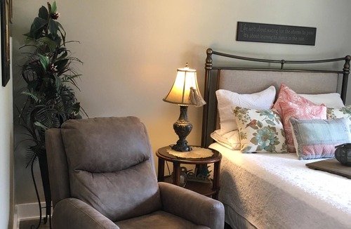 Kuttawa House | 1of2 Bedroom Suites at Lake Barkley Old Kuttawa, KY - w/golf cart