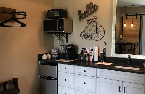 Kuttawa House | 1of2 Bedroom Suites at Lake Barkley Old Kuttawa, KY - w/golf cart