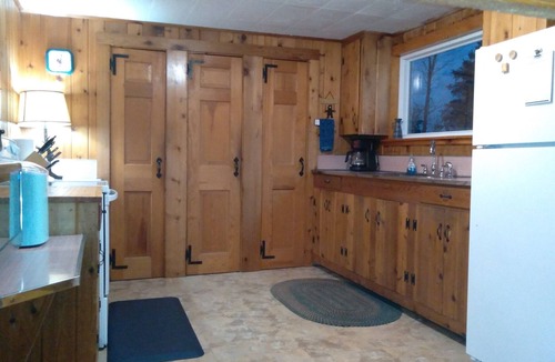 Pittsburg Cabin | 1st Connecticut Lakefront Camp - Tell me S'more Please!