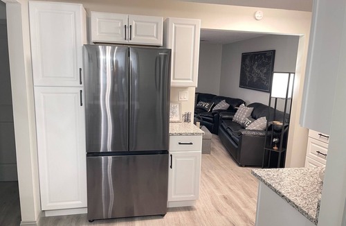 Monroe Apartment | 1st Floor Completely Remodeled, Pets Welcome! King & Queen Beds, W/D in Unit.,