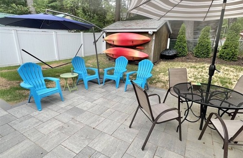 Sebago Cottage | 2-bedroom 1 bath remodeled cottage