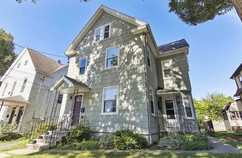 South Hadley Apartment | 2-bedroom 1st fl home in South Hadley Falls with Flauceted Claw Foot Bathtub