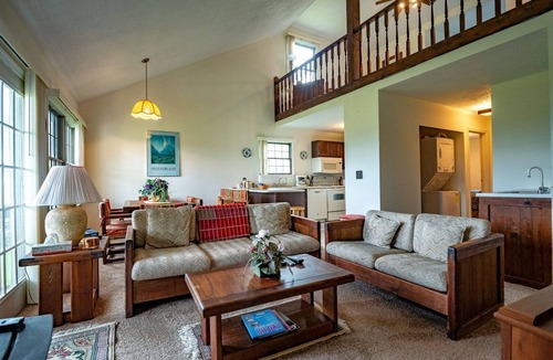 Davis House | 2 bedroom accommodation in Davis