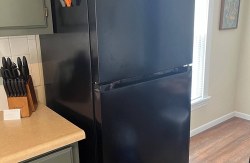 Lexington Apartment | 2-bedroom apartment in Lex! Mid Ohio close by!