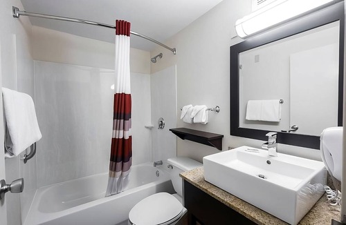Woburn Hotel | 2 Comfortable Units, FREE Parking, Close to Old Ship Street Historic District!