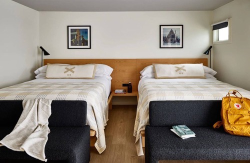 Stowe Area Hotel | 2 Deluxe Double Queens | Tälta Lodge, a Bluebird by Lark | with Indoor Pool