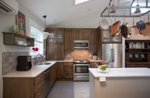 York Beach House | 2 HOUSES IN ONE. ROOM TO SPREAD-OUT!