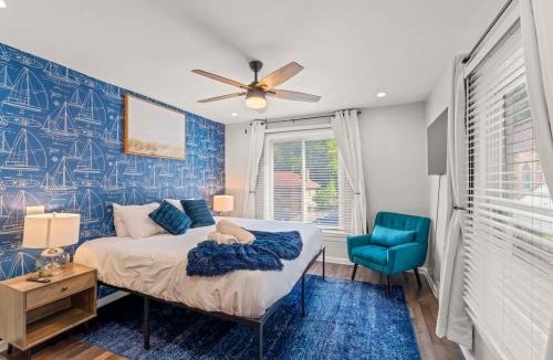 Pittsburgh House | 2 King Beds w Hot Tub Near Butler St