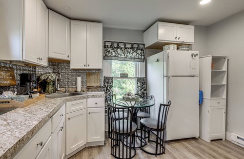 New London Apartment | 2 Mi to Beach & Boardwalk! New London Haven