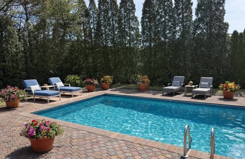 Southampton Bed & Breakfast | 2 minute free ride to Shinnecock Golf US Open