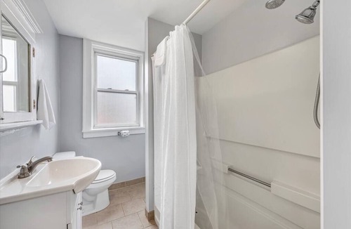 Southwest Garden House | 2 private suites, 2 full kitchens - 1st floor