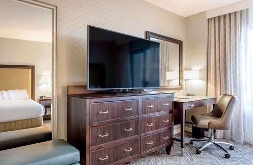 Dupont Circle Hotel | 2 Quiet & Comfortable Pet Friendly Units w/Pool!