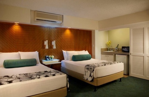Waikiki Hotel | 2 Spacious Room Perfect For Family Stay with Balcony | Free Breakfast
