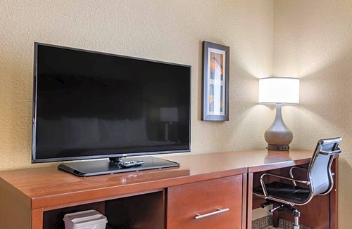 Augusta Hotel | 2-Star Hotel ∙ Comfort Inn & Suites Augusta