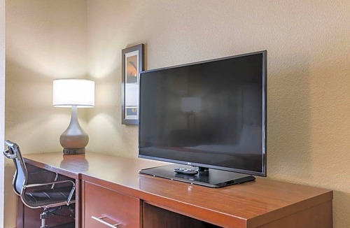 Augusta Hotel | 2-Star Hotel ∙ Comfort Inn & Suites Augusta