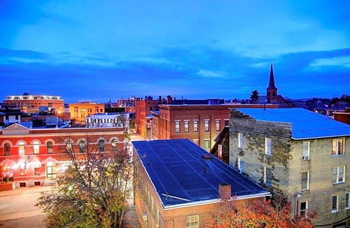 Bow Hotel | 2-Star Hotel ∙ Hampton Inn by Hilton Concord/Bow