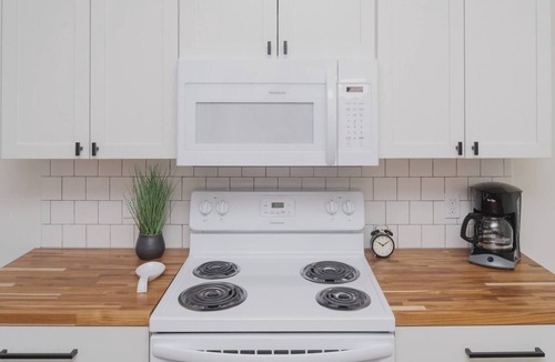 Brady Arts District House | 21 1/2 Boutique Hotel Unit 3-3