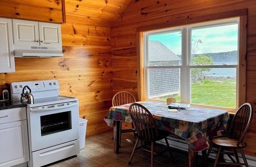 Steuben Cottage | 2bd, on Pigeon Hill Bay, fire pit, star lit sky, AC in loft, quiet, sm dogs