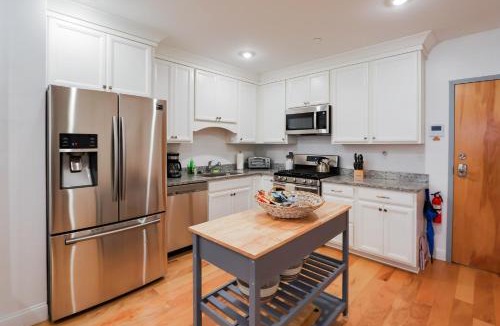 Harrison Lenox Apartment | 2BR2BA South End Gem Steps to Northeastern