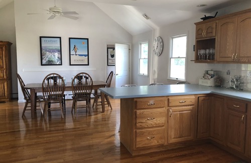 Easton's Point House | 3 Beaches Cottage: Spacious 6 bed house with POOL near beach, restaurants!
