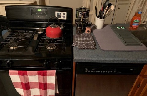 Norwich Apartment | 3 bed apartment, 5 mi to Mohegan/10 to Foxwoods