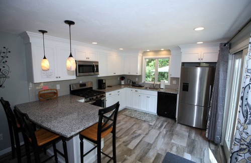 Manomet House | 3 bedroom, 2 full bath spacious home.walk to all amenities