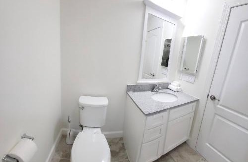 Roxbury Apartment | 3-Bedroom Apt-7B2 20-Minuite To Downtown Boston