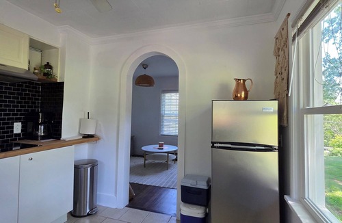 East Durham Ski Chalet | 3-bedroom chalet, private pool,bbq area,porch, serene lush backyard, AC, WiFi
