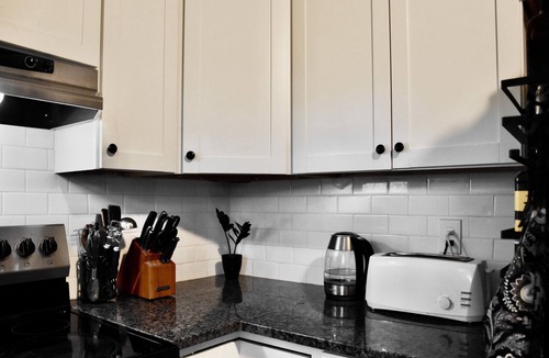 Tower Homes House | 3-bedroom home in Waldo and 15 minutes to Arrowhead stadium