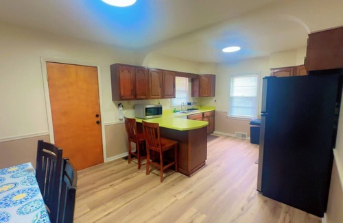 Delaware House | 3-bedroom house Perfect for Families & Groups