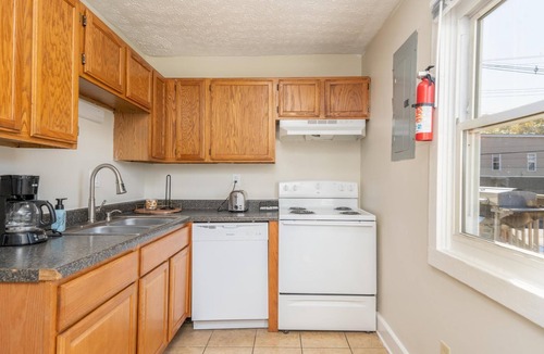 Weinland Park House | 3 Bedroom near The Shoe- Newly remodeled