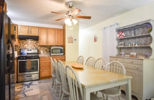 Montego Bay House | 3 BR Canal front with Kayaks available for your enjoyment
