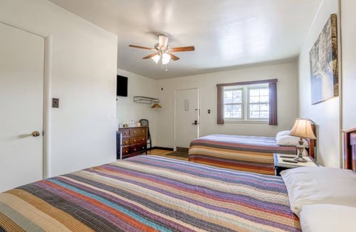 Short Creek Hotel | 3 Budget-Friendly Rooms with Free Parking Near Golf and Trails
