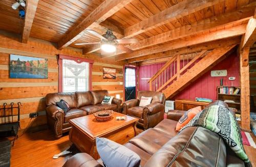 Mammoth Cave House | 3 Mi to Lake! Mammoth Cave Cabin w/Fire Pit