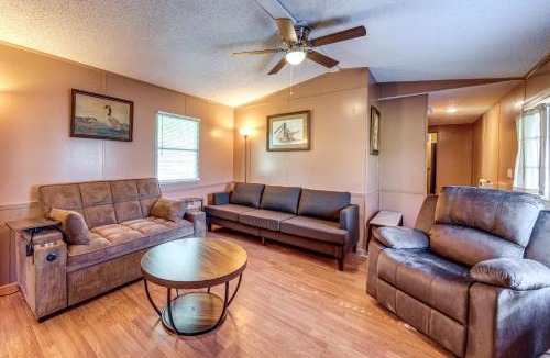 Sumner House | 3 Mi to Swan Lake! Hunting & Fishing Retreat
